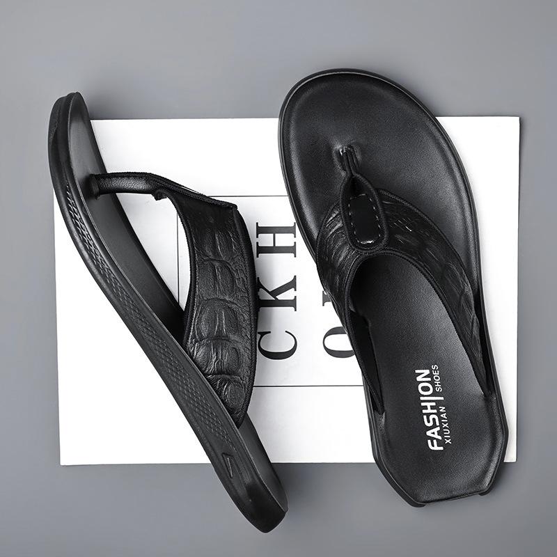 

Flip-flops men s summer outdoor wear non-slip leather pinch feet Vietnamese beach slippers men s sports trendy sandals 44