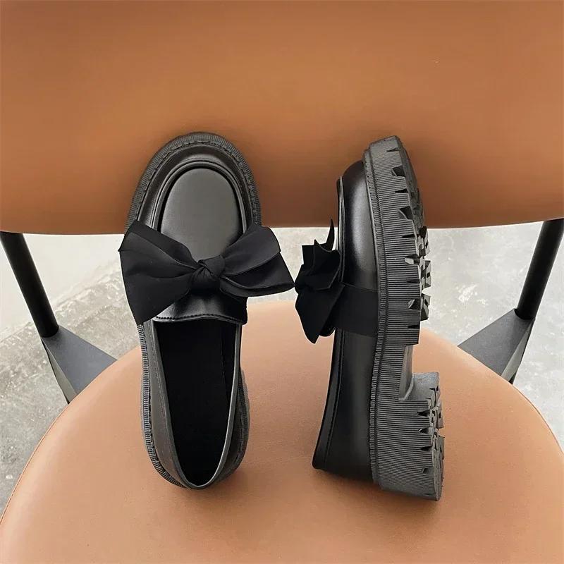 Women's High Heels Loafers Bow Tie Round Toe Square Heel Slip on Women Shoes Square Heel Round Head Patent Leather Leisure Shoes