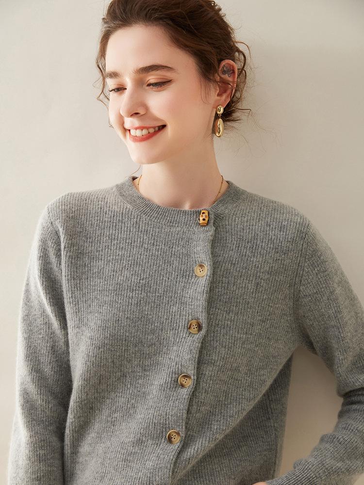 Women's Cashmere Sweater Cardigan - Warm, Stylish, Loose-Fit for Autumn Winter