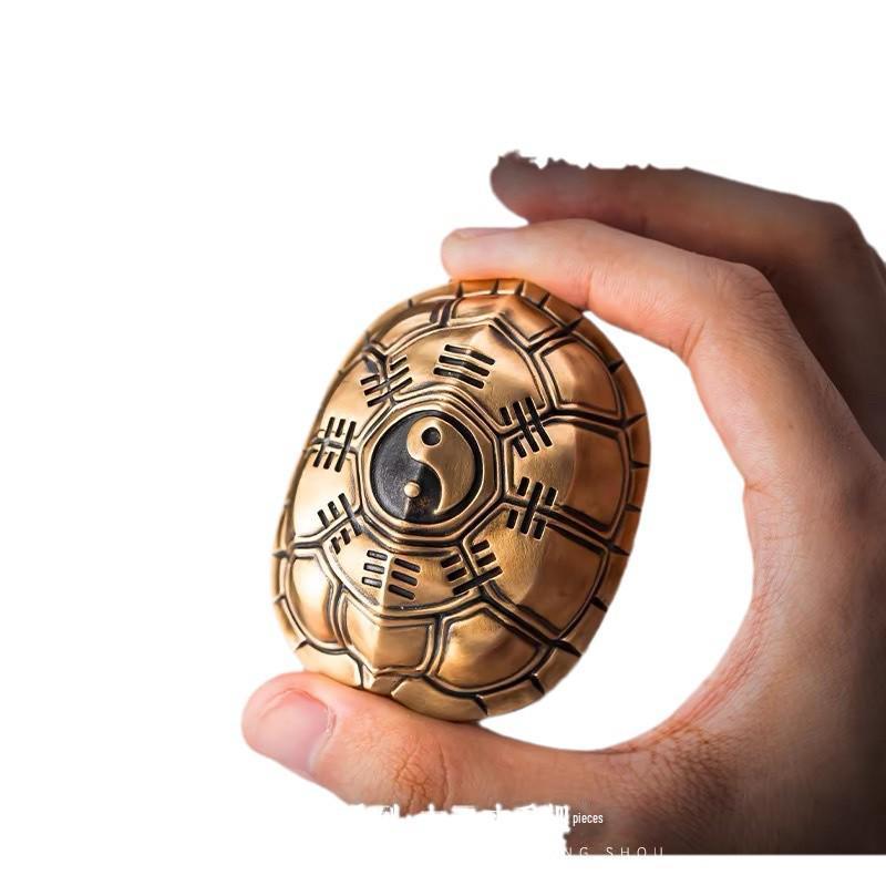 Brass Retro Distressed Tortoiseshell Sancai Handheld Zhouyi Bagua Stress Relief Play Piece