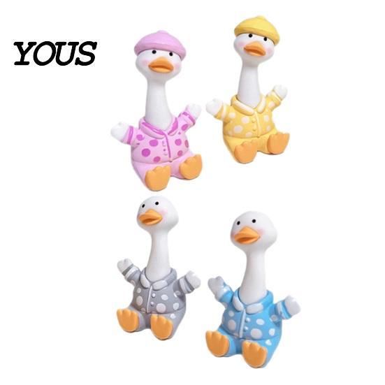 Small Animal Decoration 4Pcs Mini Cartoon Duck Figurines, Cute Polka-dot Pajamas Statues, Macaron Color Decor Ornaments for Car Console