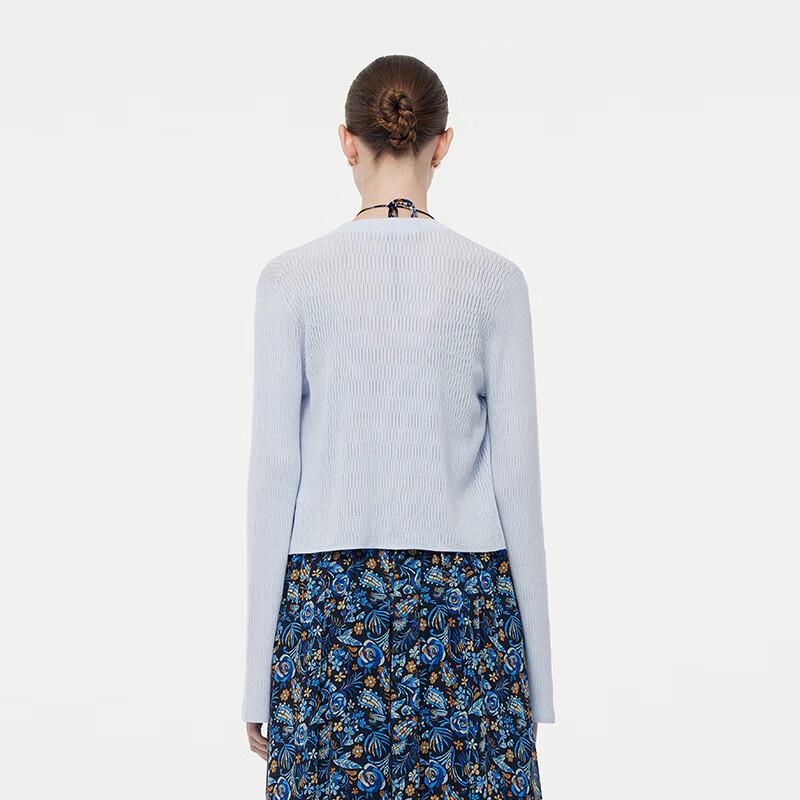 GOELIA V-Neck Knit Cardigan