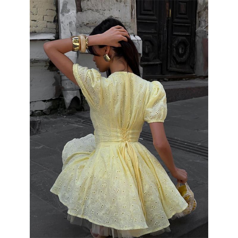 100% Cotton Yellow Dress, New Summer Style, Waist-Cinching, Strapless, Sexy Embroidered Short Dress