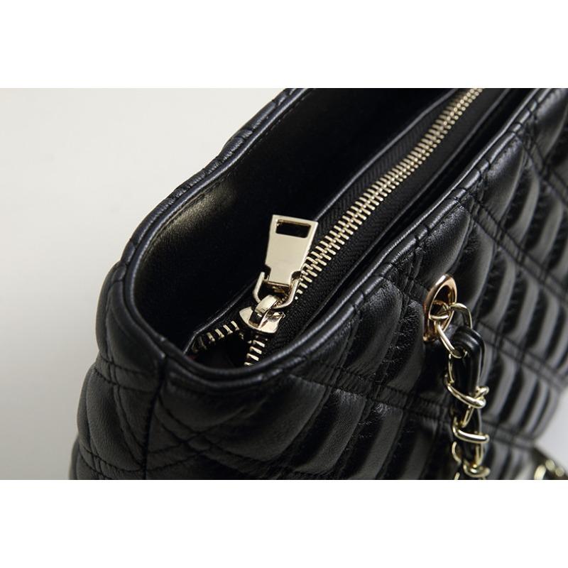 Casual Diamond Chain Large Bag Small Fragrant Style New Tote Bag Leather Fashion Versatile High Sense Portable Shoulder Bag