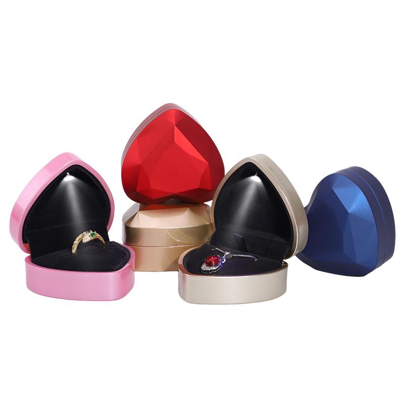 Creative Heart-Shaped LED Jewelry Box for Rings, Necklaces, and Pendants
