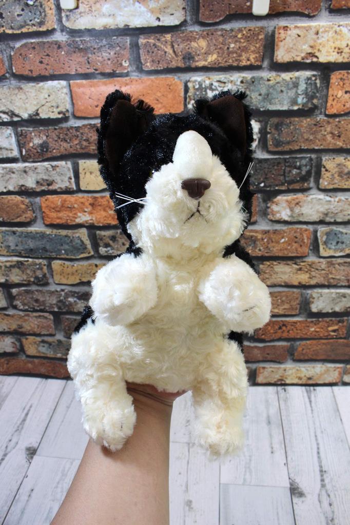 Take-Off Hand Puppet Cat White & Black