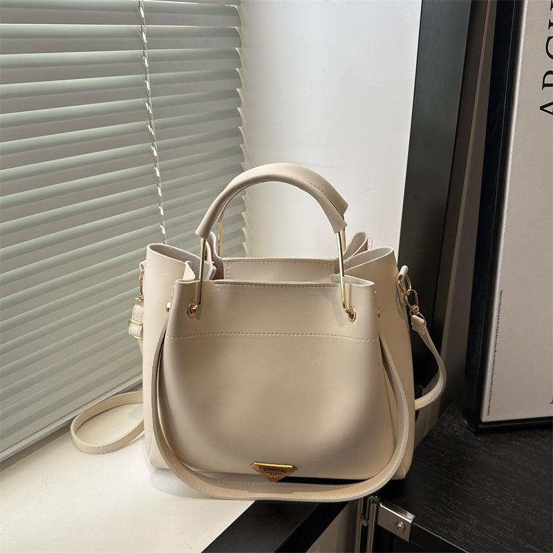 Premium Retro Tote Bag Women's Spring Summer Versatile Commuter Shoulder Messenger Bag Large Capacity Portable Bucket Bag