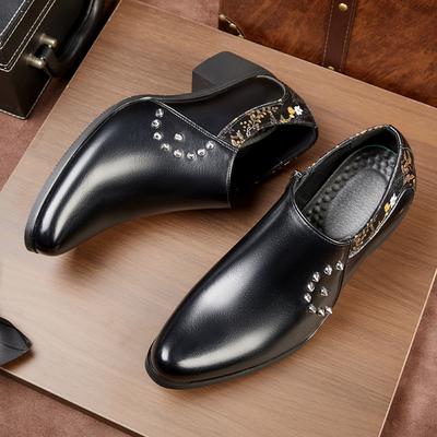 Trend New Men's Pointed Patent Leather Dress Casual Cuban Shoes Gentleman Punk Rivet Loafers Wedding Dress Homecoming Footwear