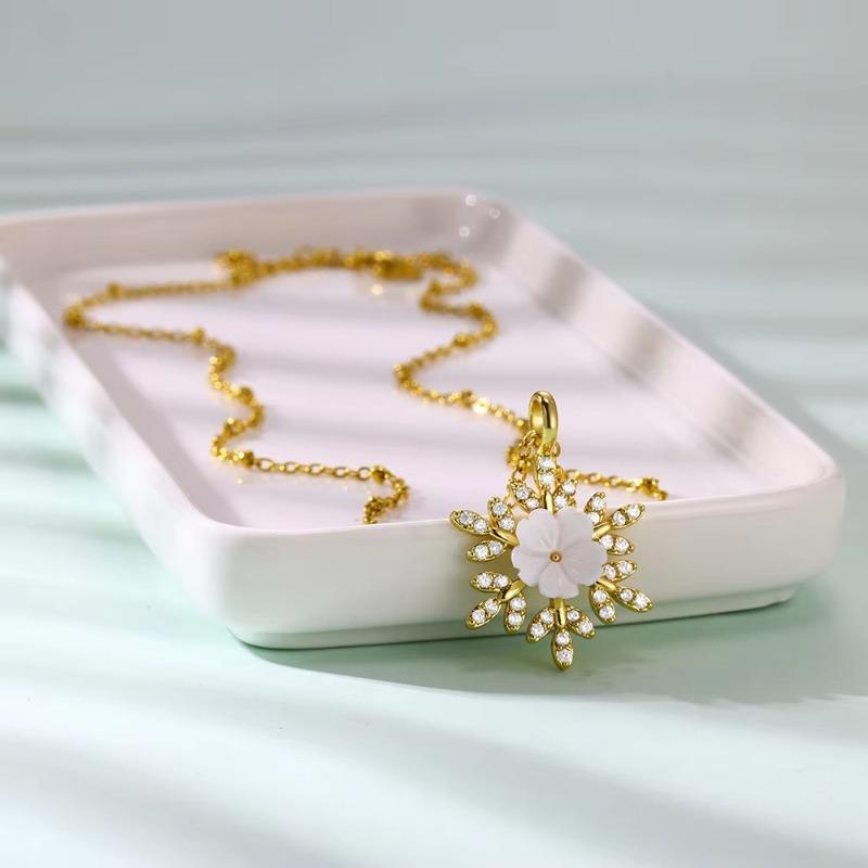 Wind New Tree of Life Butterfly Pendant Titanium Steel Necklace Women's Niche Versatile Clavicle Chain