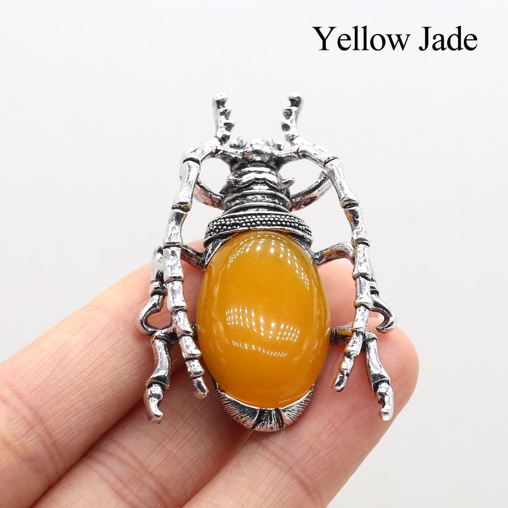 1 stk, Naturlig stein Skjell Bille Anheng Brosje, Aura Healing Krystall Kvarts Jade Edelstener Charms Brosjenål for Smykkefremstilling DIY Halloween Håndverk Gaver