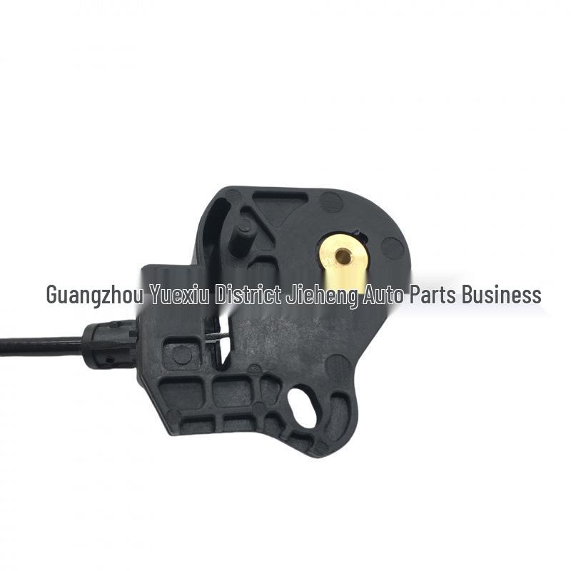 Freelander 2 Hood Release Cable (2006-2014) - LR006614