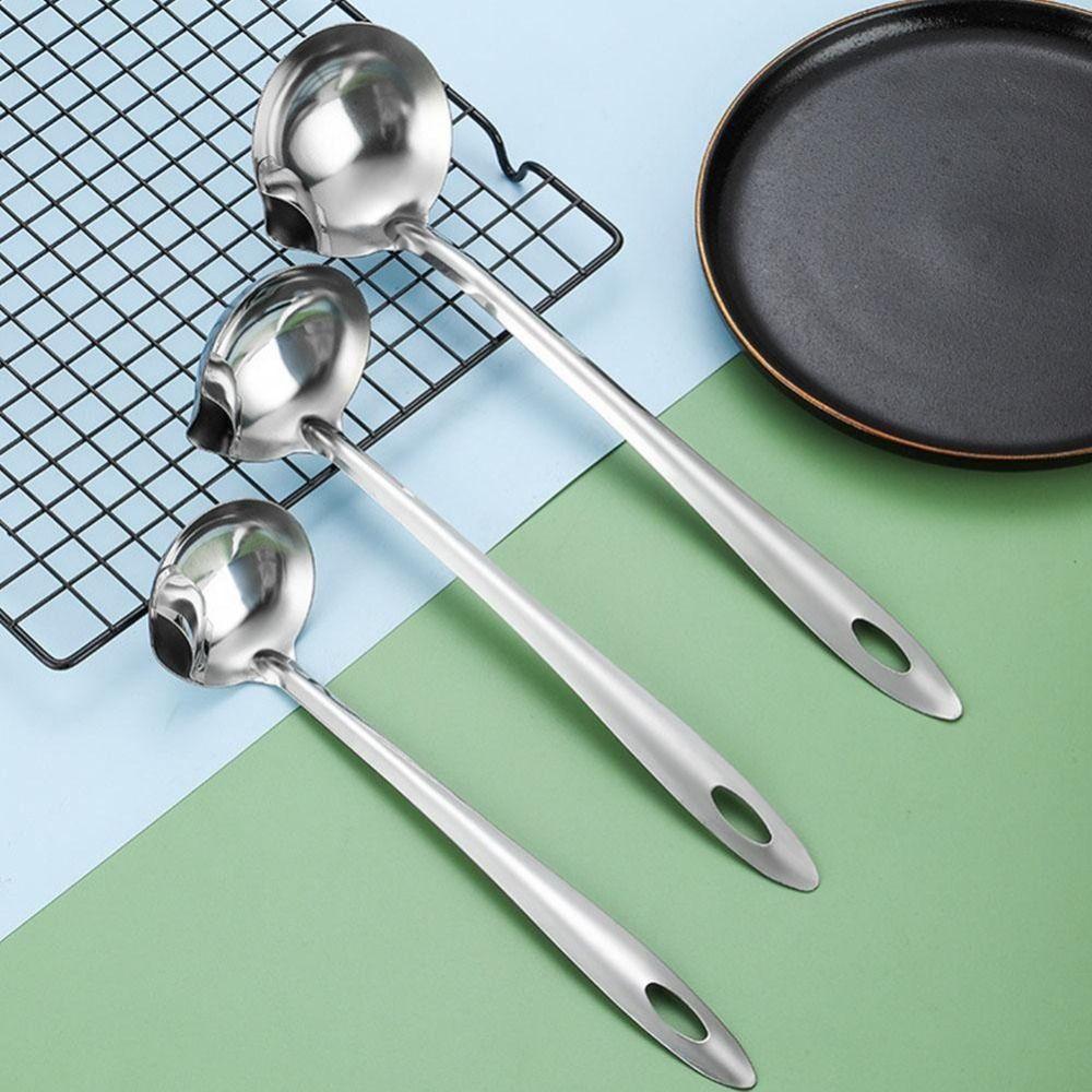 High Quality Soup Ladle Leaking Spoon Oil Soup Separate Spoon Stainless Oil Ladl Colander Strainer