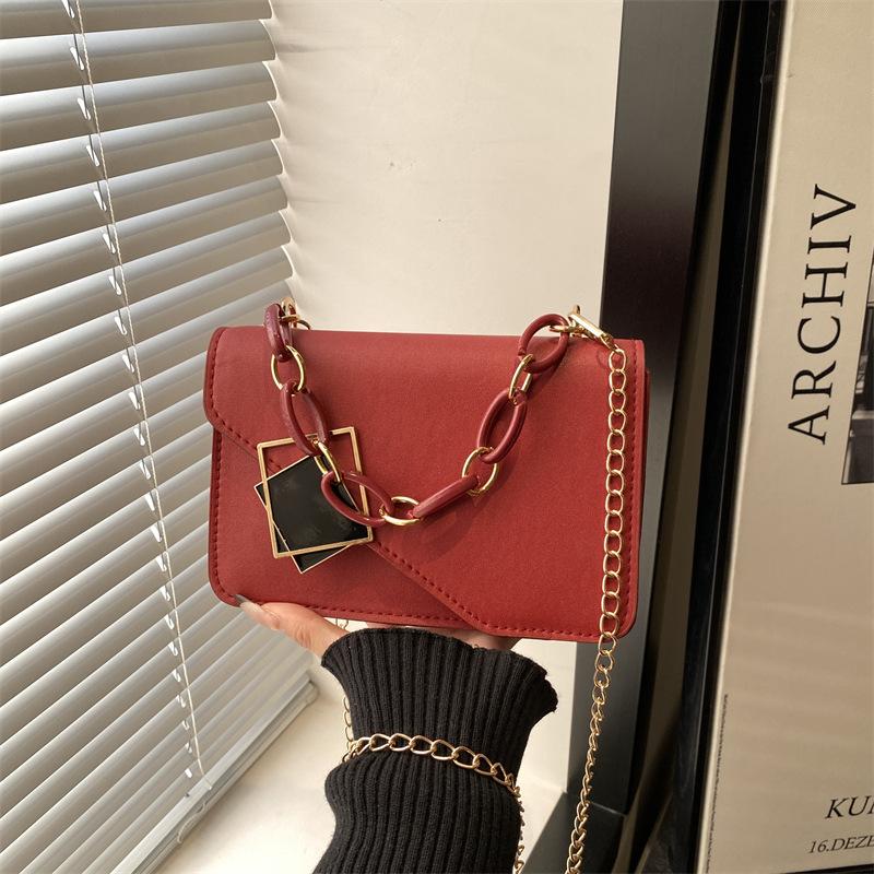 Einfache einfarbige Damen-Quadrat-Schultertaschen Strukturierte Damen-Ketten-Crossbody-Tasche Vielseitige Damen-PU-Leder-Klapp-Handtaschen