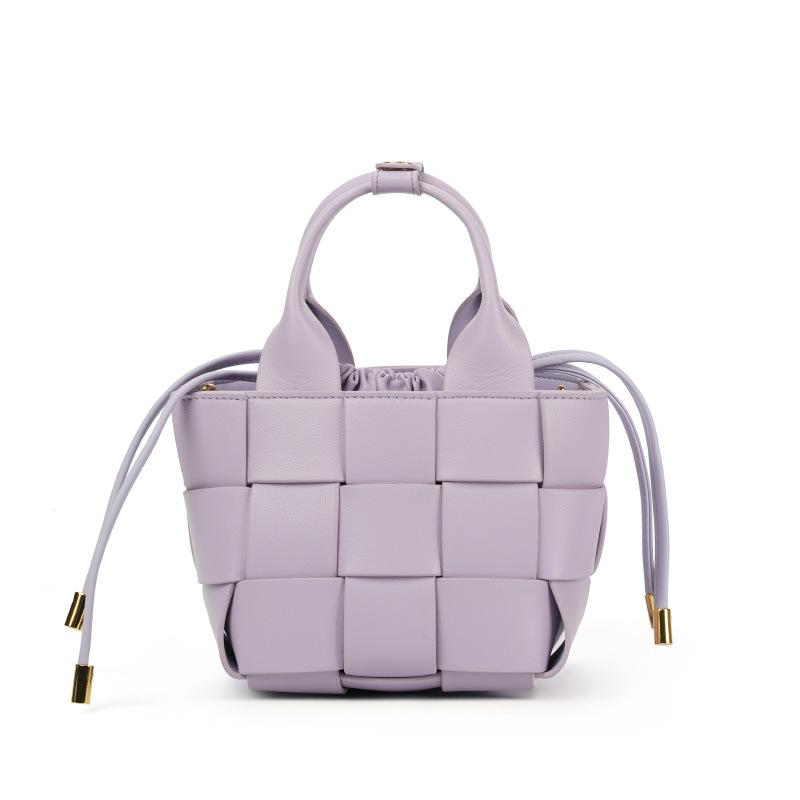 New high-end leather woven vegetable basket women's bag niche design women's soft cowhide portable messenger bucket bag