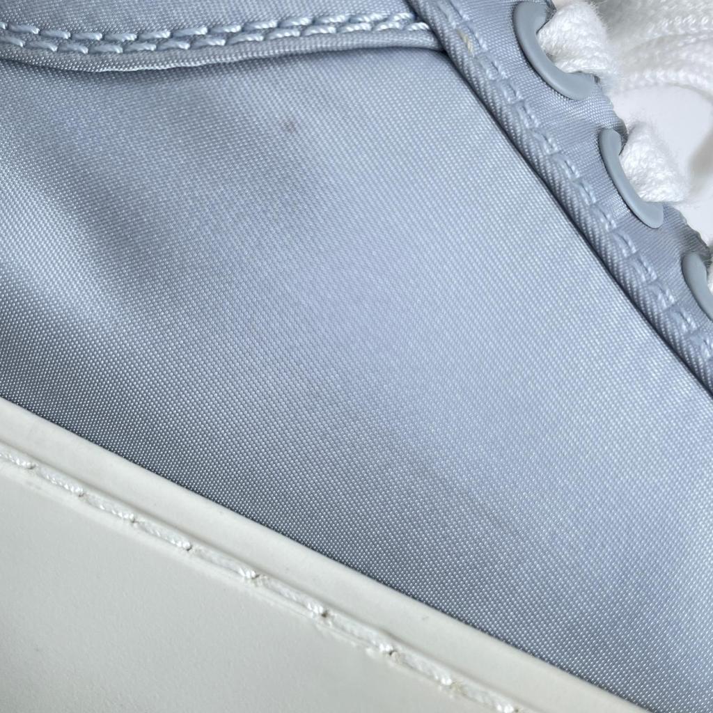 Tolle PRADA Sneaker Re-Nylon Doppelrad Dreieckslogo blau Nylon Damen 35.5 1E260M Gebraucht