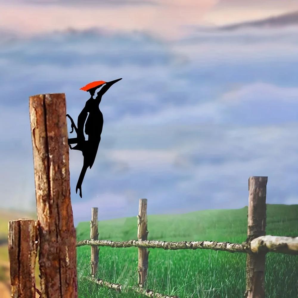 Металлический настенный декор в виде силуэта дятла на ветке - идеальное наружное — фото 4