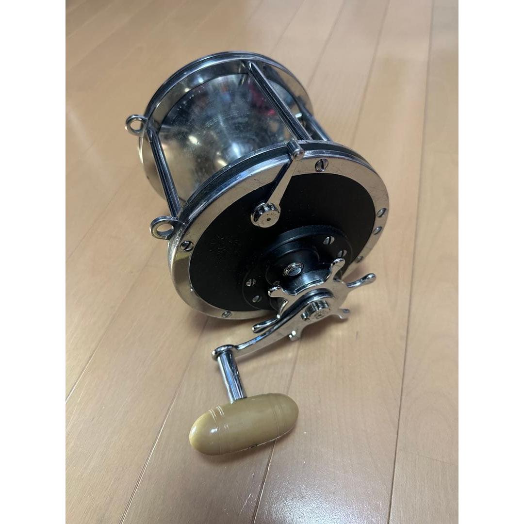 Used Penn Senator 114H 12/0