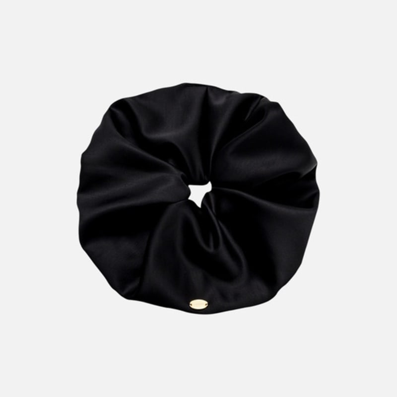 Carriere SATIN ÖVERDIMENSIONERAD RUFFSIG