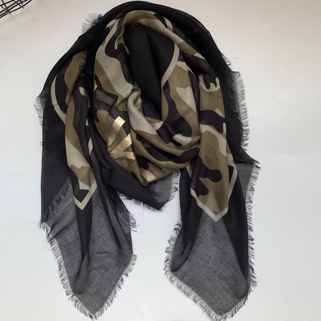 Elegant Floral Jacquard Woven Scarf Shawl for Europe and America