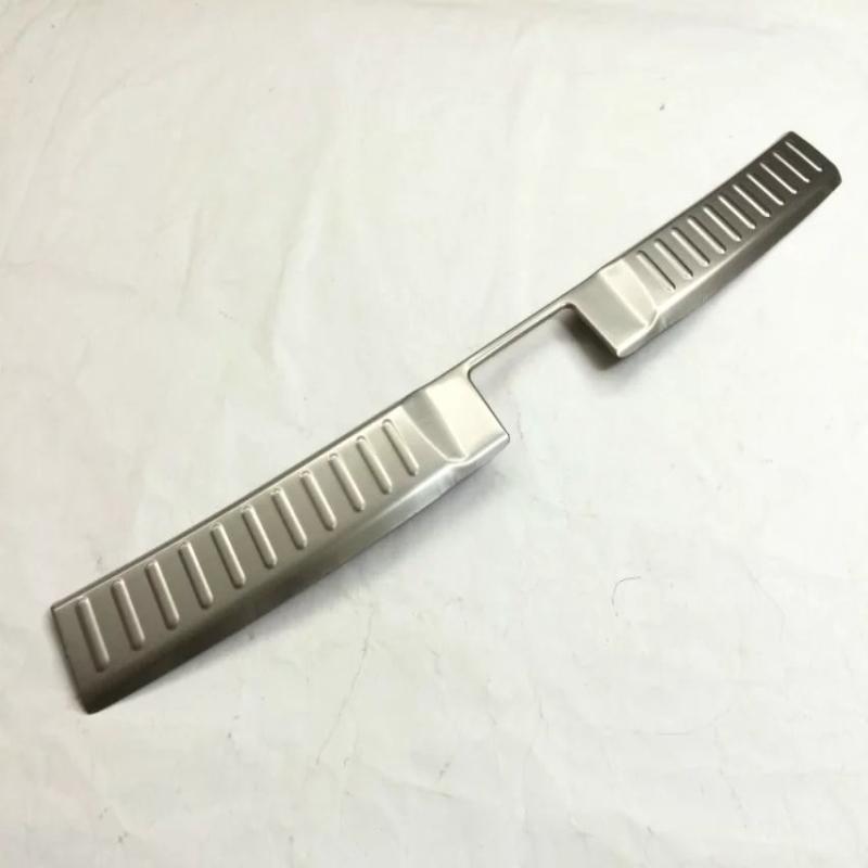 For Suzuki Vitara 2015 2016 2017 2018 19 Stainless Steel IInner Rear Bumper Stainless Steel Protection Trunk Sill  Accessories steel silver