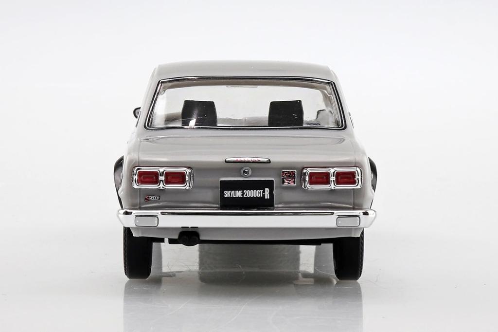Aoshima Bunka Kyozai Rakupla Snap Kit Nissan C10 Skyline Silver Plastic Model Co., Ltd. (AOSHIMA) 1/32 No.16-SV 2000GT-R Pre-Colored (Automobile)