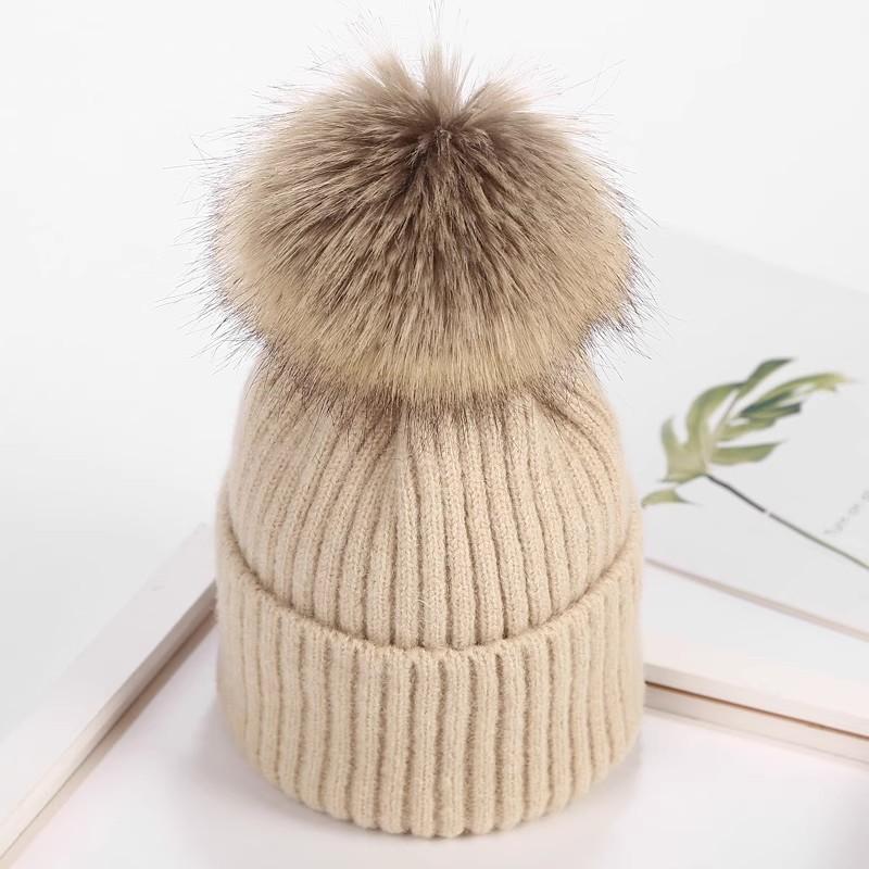 Hat Women's Winter Versatile Thickened Hairball Wool Hat Tide Student Autumn Winter Pullover Thickened Knitted Hat