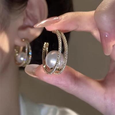 European and American Light Luxury Design Sense Double-layer Circle Pearl Stud Earrings C-shaped Earrings Personalized Temperament Earrings