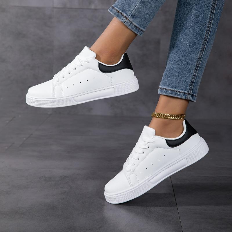 Unisex Skate Shoes White Casual Sneakers Lightweight Waterproof Comfortable Walking Non Slip Sports Shoes for Women Men