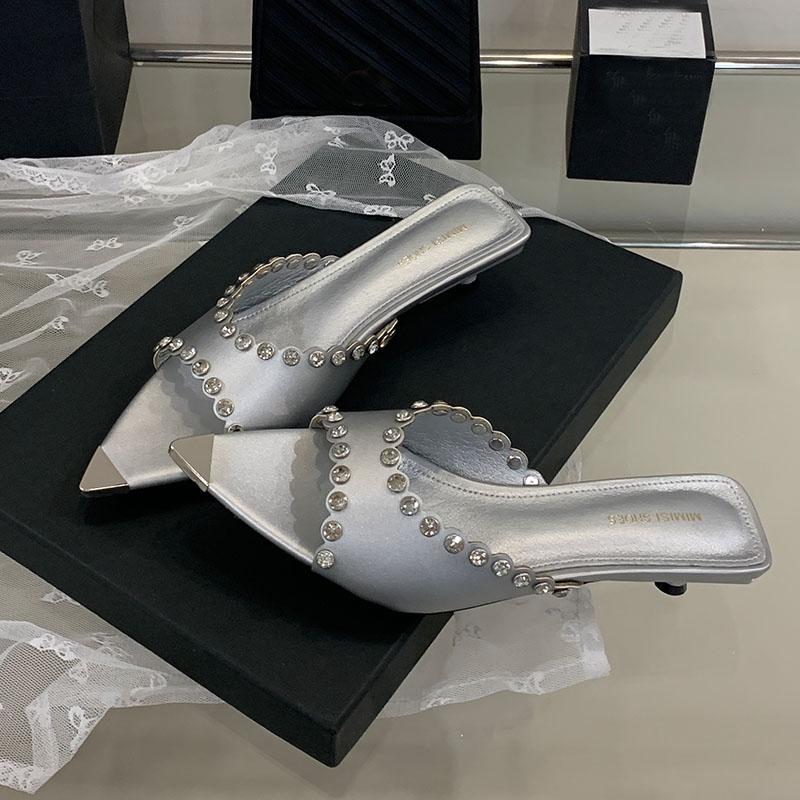 Fashion Fashion Luxury Rhinestones Women Low Heel Slippers Sandals Shoes Female Pointed Toe Footwear Ladies Heeled Slippers Slides Shoes