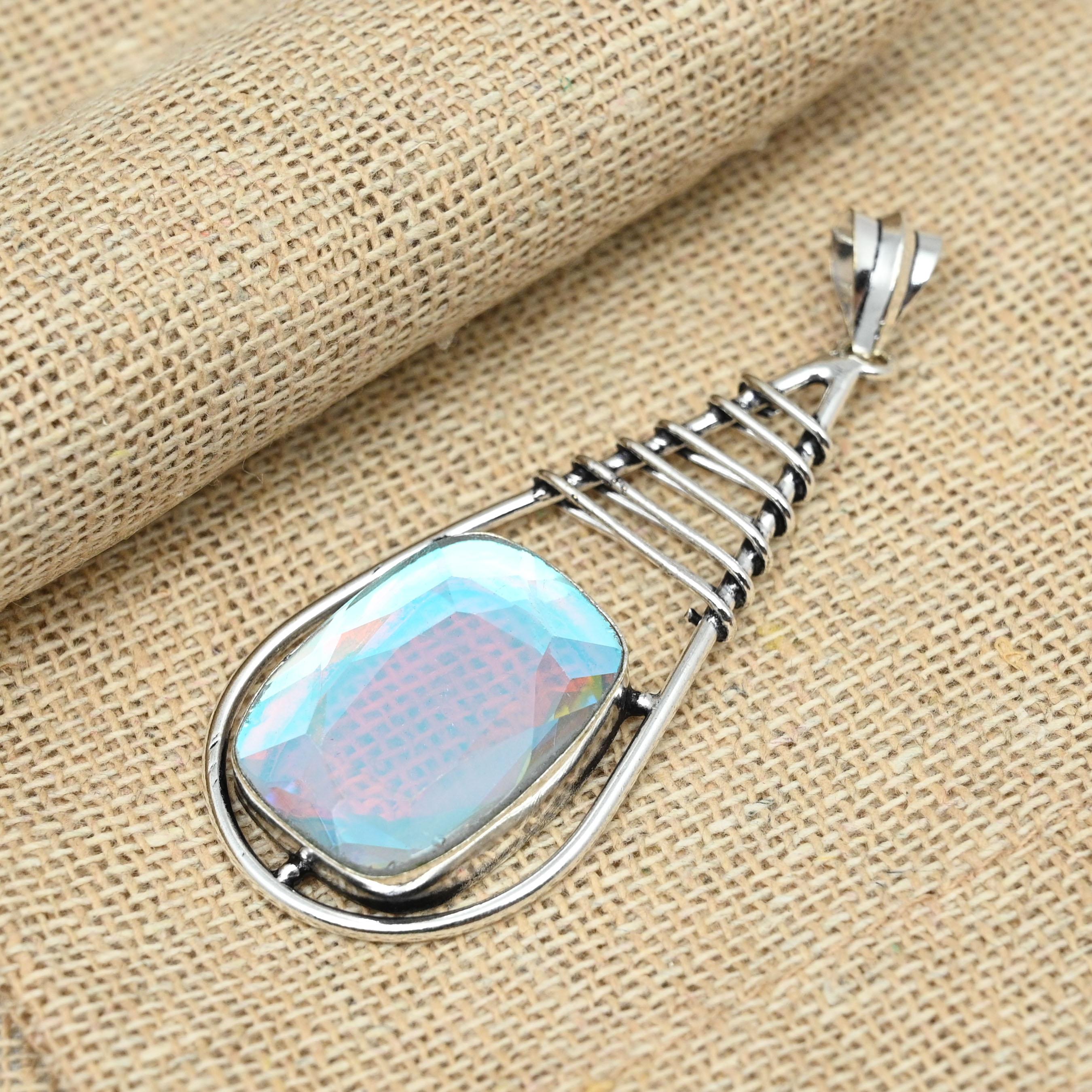 

Драгоценный камень Мистический топаз из стерлингового серебра 925 пробы, потрясающая ювелирная подвеска ручной работы, изящный кулон 2.75 Inches белый