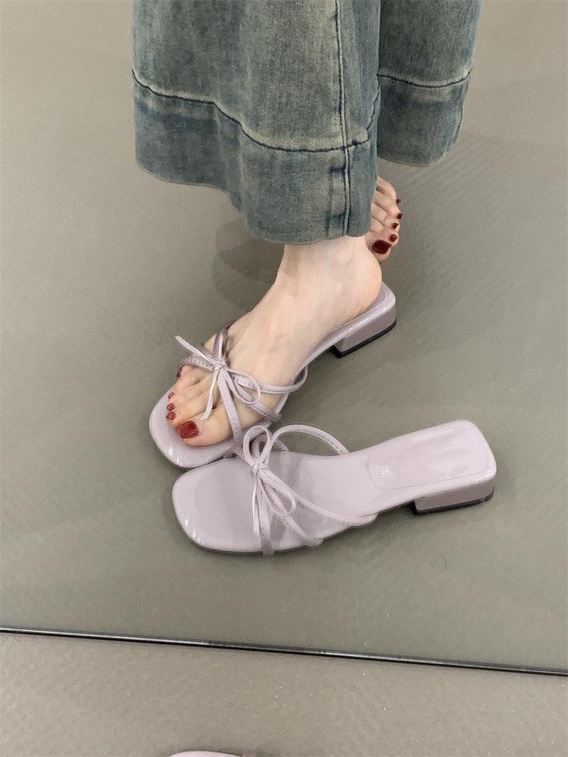

Gentle fairy cool slippers 2025 new French sweet elegant bow open toe word with temperament sandals 40 фиолетовый