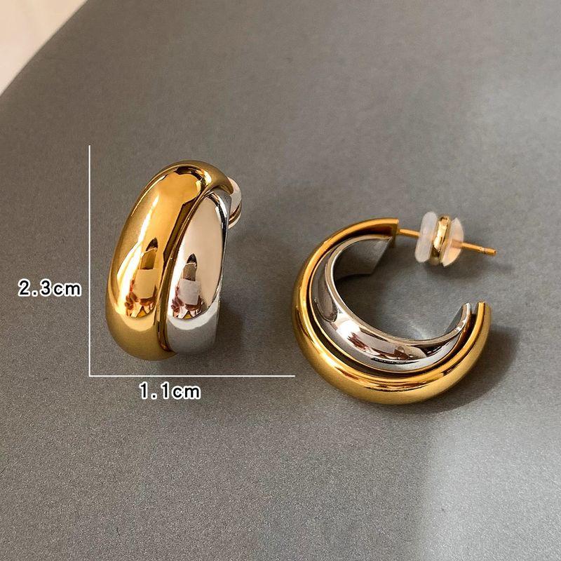 

European and American Gold and Silver C-Shaped Metal Hoop Earrings for Women, Unique and Beautiful, 2026 New Style, Light Luxury High-End Earrings Gold and Silver C-Shaped Earrings
