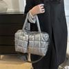 Modern And Chic Womens Single Shoulder Bag With Ample Room For Daily Essentials In Colors Classic