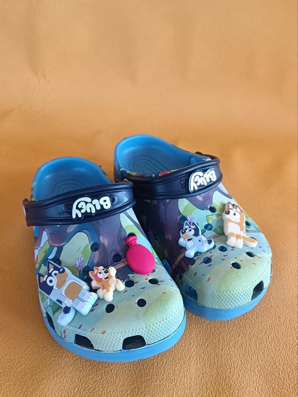 Новый стиль Детская нескользящая обувь Crocs с перекрестным соединением и отверстиями - Шлепанцы Zan Menglu Bixing Planet для пляжа C13/30.5 (195mm)
