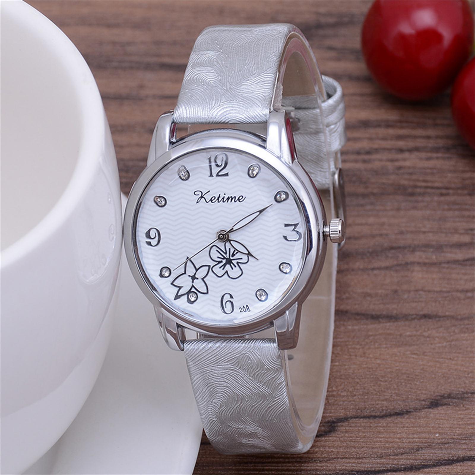 

Женские модные кожаные часы One Size