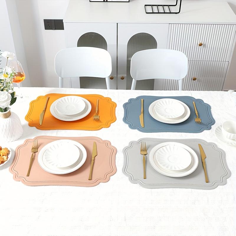 Manteles Individuales de PVC Resistentes al Calor con Bordes Decorativos Festoneados Estilo Nórdico para Decoración Festiva, Fiestas, Comidas Diarias