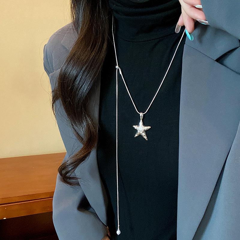 

Silver love star pendant long necklace women s niche pull sweater chain collarbone chain
