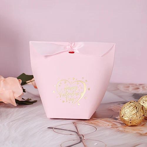 Valentine's Day Candy Box,chocolate Candy Packaging Bag, Decorated with Hot Stamping Hearts To Create a Festive Atmosphere