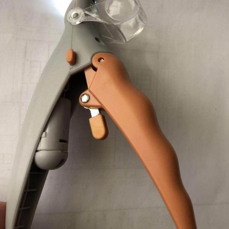 Tiernagelschere mit LED-Lichtern Nagelschere aus Edelstahl für Hunde und Katzen Tierpflege- und Reinigungswerkzeuge
