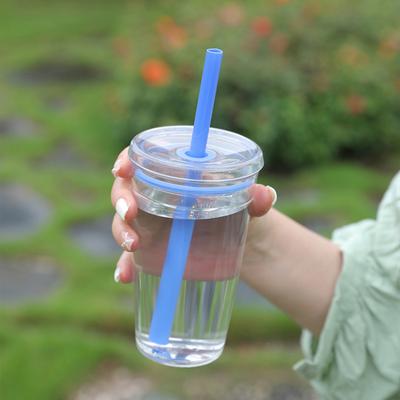 Bicchiere trasparente in Tritan con cannuccia 16oz Tazza da caffè colorata con coperchio Carina tazza a prova di perdite per caffè freddo tè succo latte