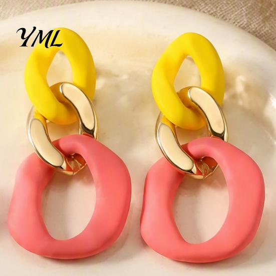 Multi Style Earring Variety Pack 4 Pairs Chunky Statement Earrings for Women, Geometric Hollow Chain, C-shape Boho Chic Jewelry Accessories