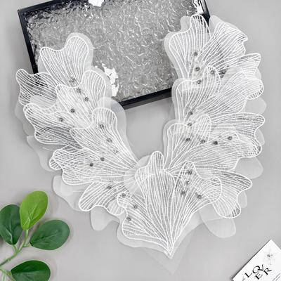 Exquisite Organza Nagelfräser Hohlspitze Mesh Vorderkragen Stoffaufkleber Kleidung Kleid Hochzeitsdekoration Stoffaufkleber Zubehör