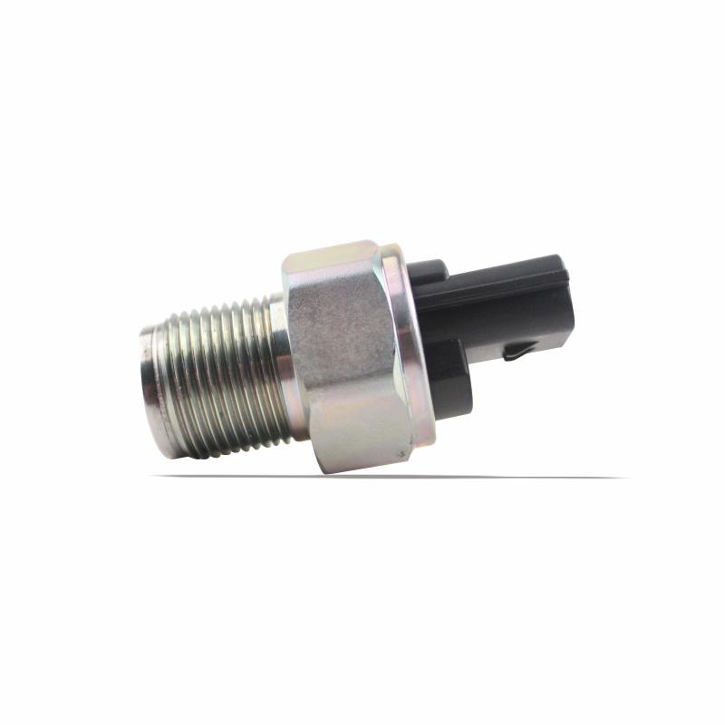 Car Engine Diesel High Pressure Electric Rail Pressure Sensor Is Suitable For Isuzu Construction Machinery 499000-6141