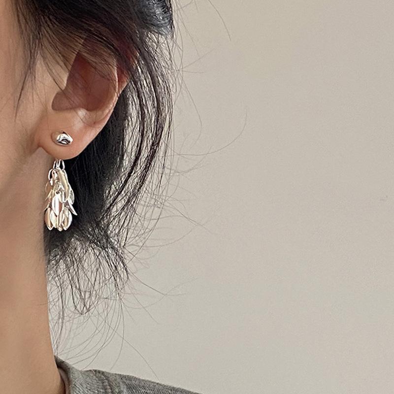 Design Sense Wheat Ear Metal Fringed Stud Earrings Women Light Luxury Personality Simple Fashion Temperament Elegant Versatile Earrings Earrings