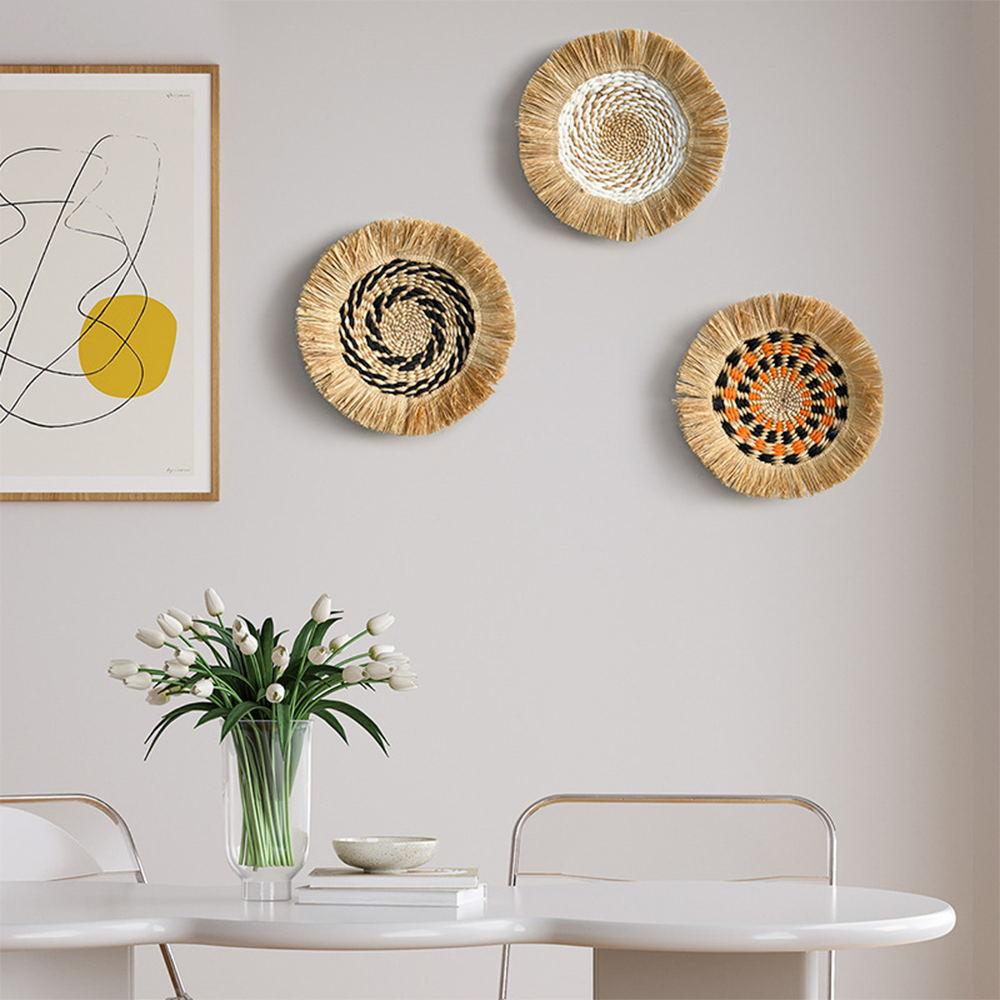 

Boho Straw Rattan Round Basket, Hanging Woven Plate, Wall Decoration, Tassels Flower Tray, Art for Home and Bedroom 20cm