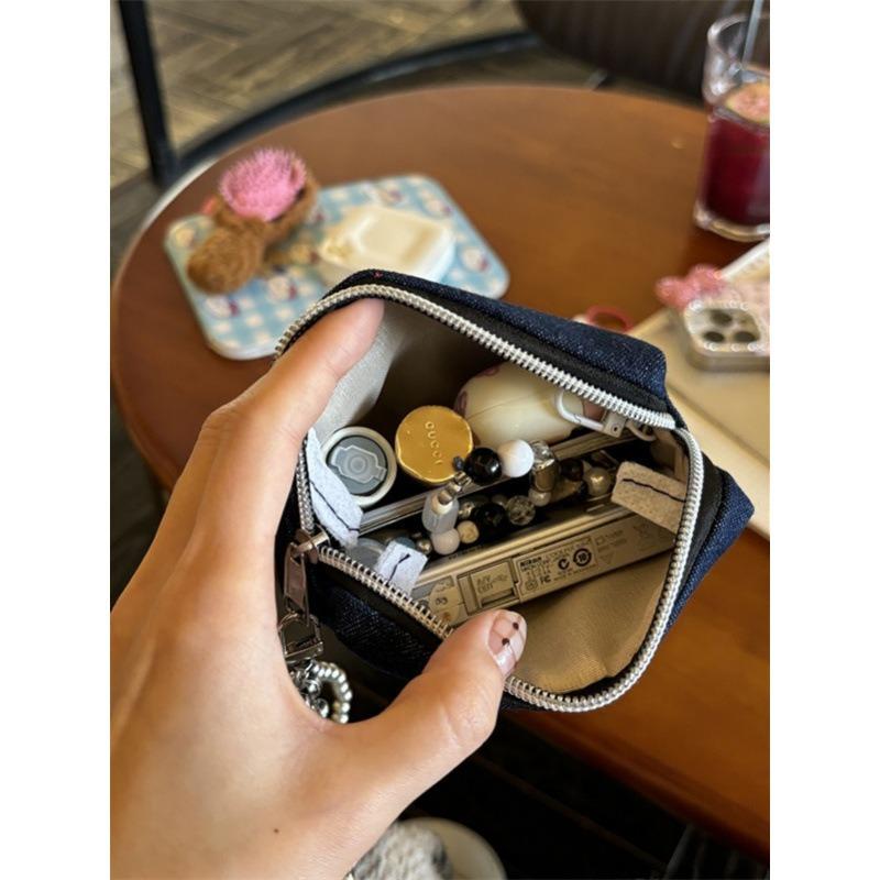 Woman Wallet Denim Heart-embroidered Cosmetic Bag ID Card Bag Portable Small Dirt-resistant Coin Purse Portable Small Bag 2026