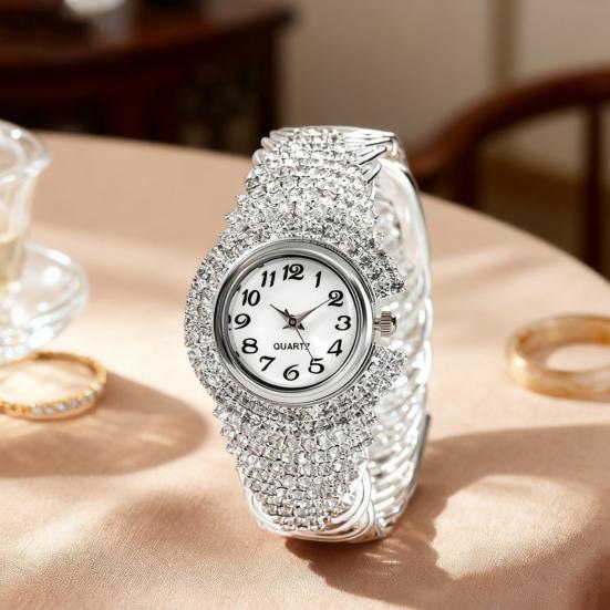 Women Quartz Watch Round Dial Analog Watch with Alloy Strap Ladies Rhinestone Wristwatch for Casual Wear Parties Offices Dates