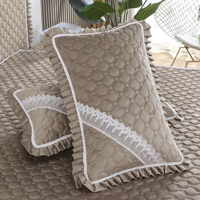 A Pair of Pillowcases with Encrypted Cotton and Thickened Fur, Creative Black Fungus Edge Pillowcase (no Cotton Core)
