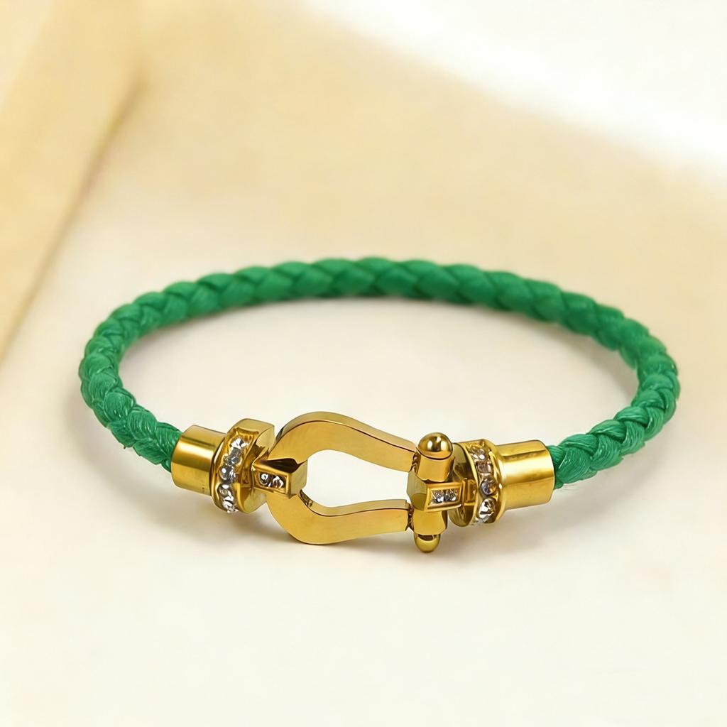 2026 Popular Pulsera en Forma de U de Herradura Tejida Microincrustada Ladrillo Medio Cuerda de Cuero de Doble Capa Hebilla Magnética Pulsera de Herradura
