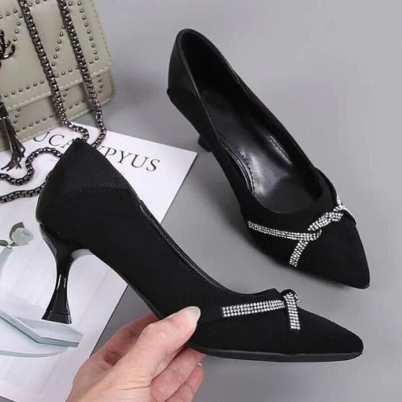 

Робоче взуття з м’якою підошвою Туфлі на середньому каблуці Жіночі зручні чорні туфлі на високих підборах Туфлі на шпильці для приміських поїздок Взуття Four Seasons 39